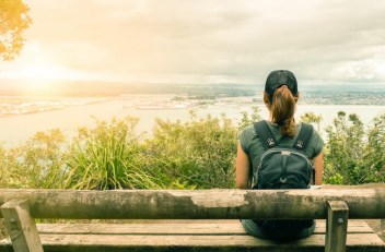 GoEuro-female-solo-travel-min-759x500